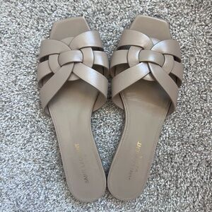 Saint Laurent Tribute Flat Sandal